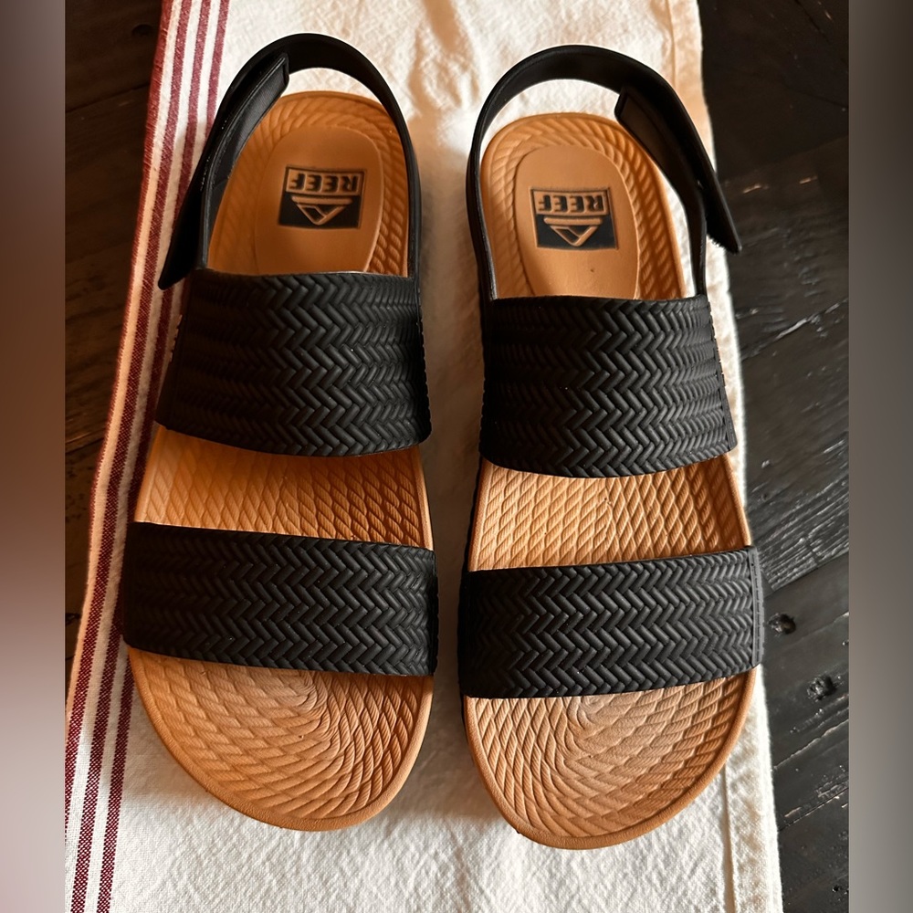 Women’s Reef water vista sandals